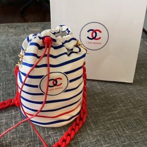 Chanel L’ Air Marin Cosmetic Bucket Bag
